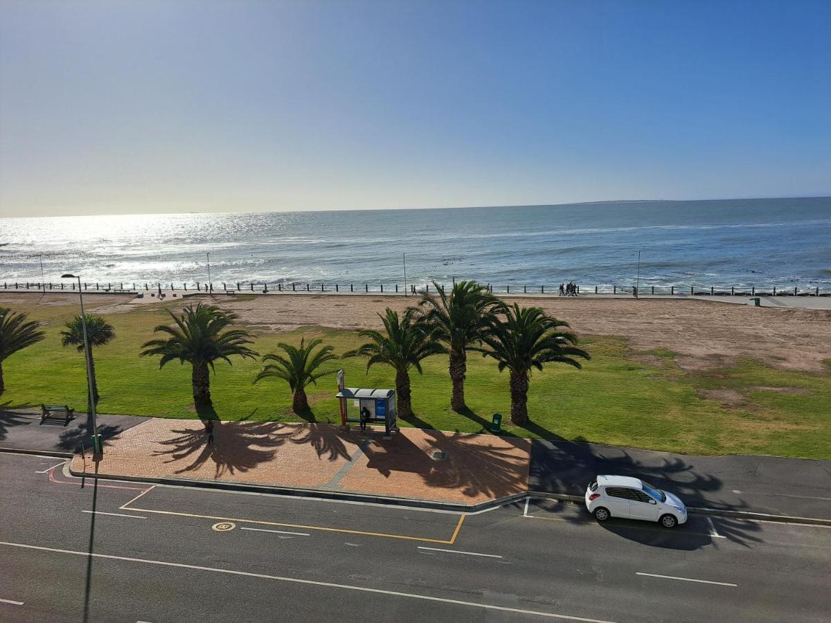 3 Bedroom Sea Facing Family Apartment Cape Town Moullie Point Exteriér fotografie