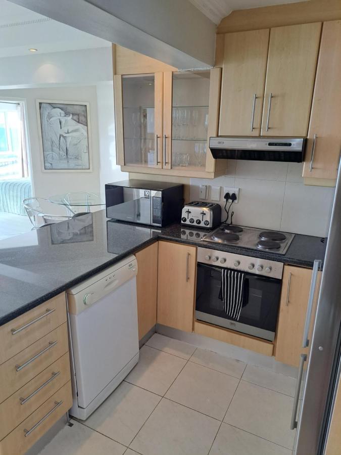 3 Bedroom Sea Facing Family Apartment Cape Town Moullie Point Exteriér fotografie