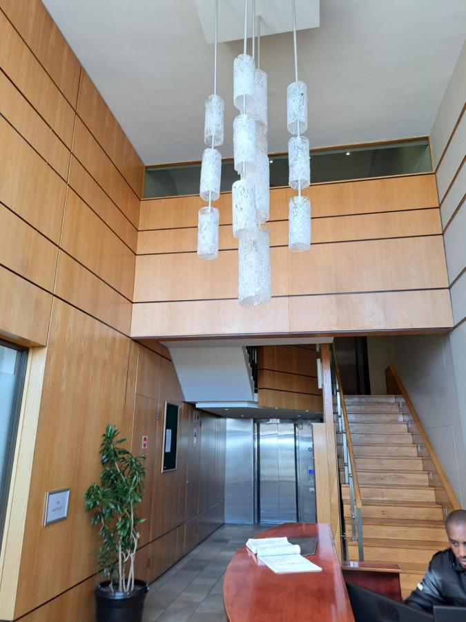 3 Bedroom Sea Facing Family Apartment Cape Town Moullie Point Exteriér fotografie