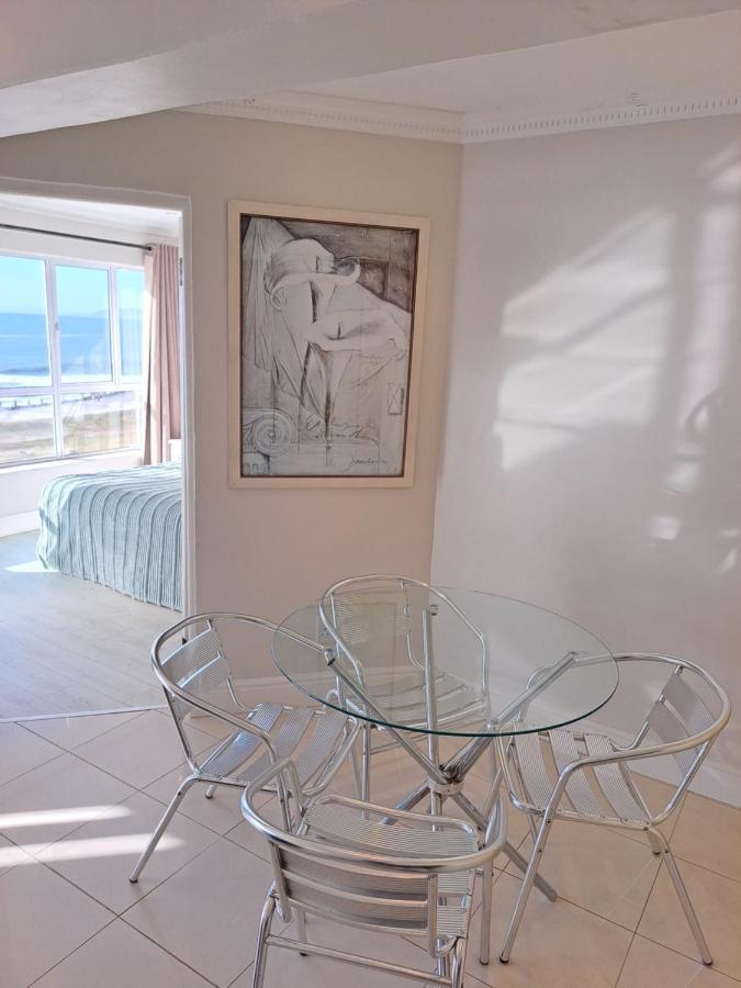 3 Bedroom Sea Facing Family Apartment Cape Town Moullie Point Exteriér fotografie